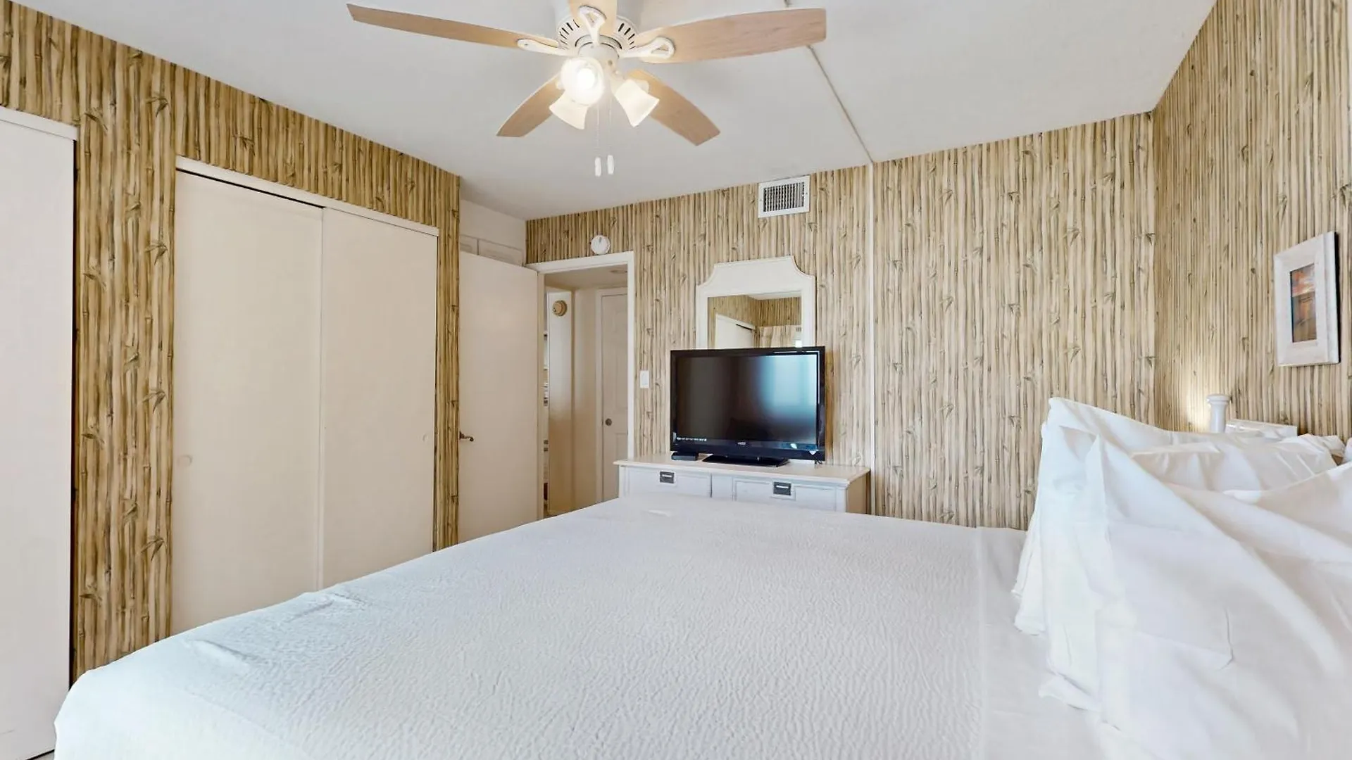 Pinnacle Port B2-407 Panama City Beach USA